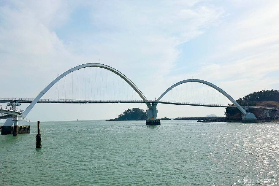 안흥나래교 — 태안 안흥·신진도·연포